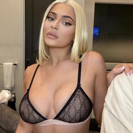 Kylie Jenner OnlyFans leak ( @kyliejenner.2 )