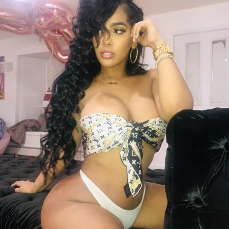 Aiysha Diaz OnlyFans leak ( 853 MB )